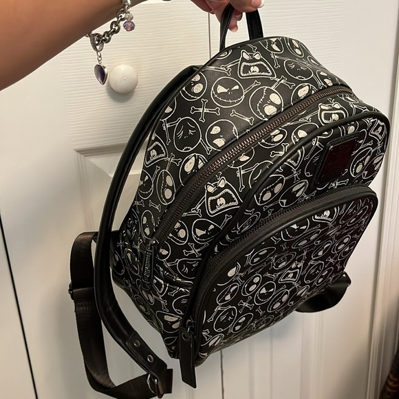 Disney the nightmare before Christmas backpack excellent condition - Picture 4 of 8